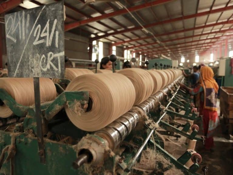 Jute Yarn CB CRM CRX CRP CRT HESSIAN SACKING AXMINSTER RCI QUALITY JUTE YARN MANUFACTURER JUTE SPINNING INDUSTRY JUTE TWINE SPOOL JUTE ROPE MANUFACTURER WHOLESALE JUTE BAG 5